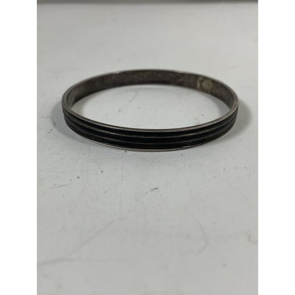 Vintage Solid Bangle Bracelet Made in Kenya - Picture 2 of 4